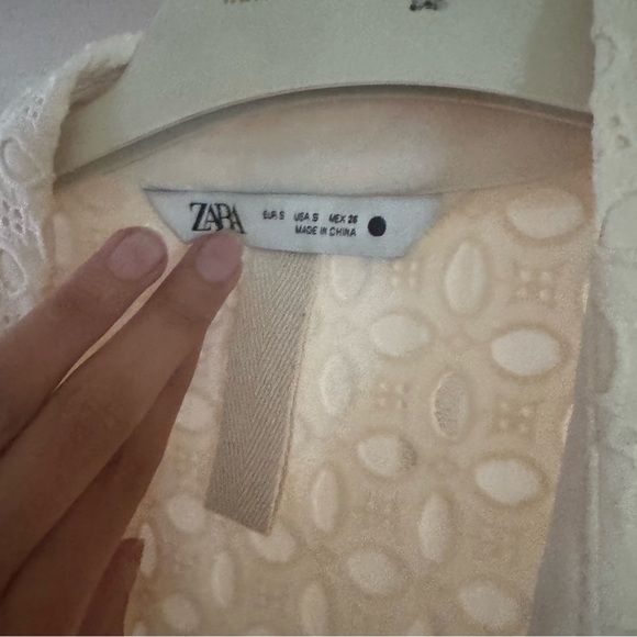 Zara Eyelet Midi dress - Picture 4 of 8